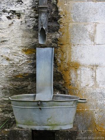 Hemelwaterafvoer of wasbak in Buretse stijl - Blogout