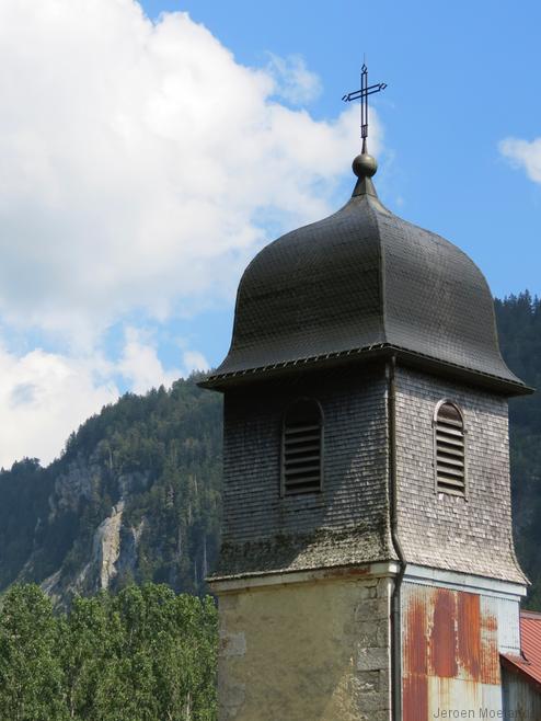 De kerktoren van Mijoux. - Blogout