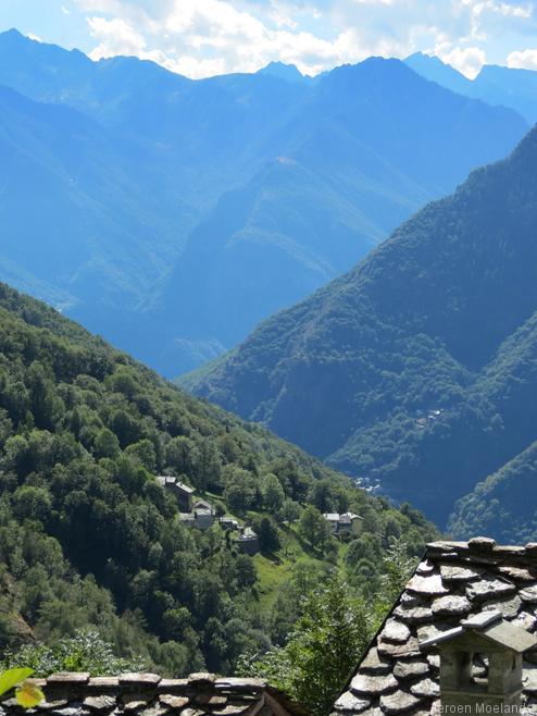 Terugkijkend op de klim vanuit het Aostadal en Val del Lys - Blogout