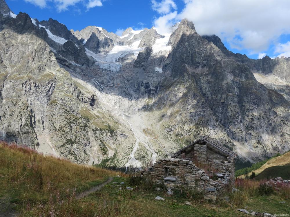 Zicht op het Mont Blancmassief, met de Glacier de Frébouge op de achtergrond - Blogout