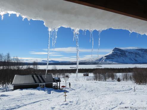 De hut Aktse in winterstemming. - Kungsleden wandelpad - Wandelen in Lapland - Wandelen in Zweden - Jeroen Moelands
