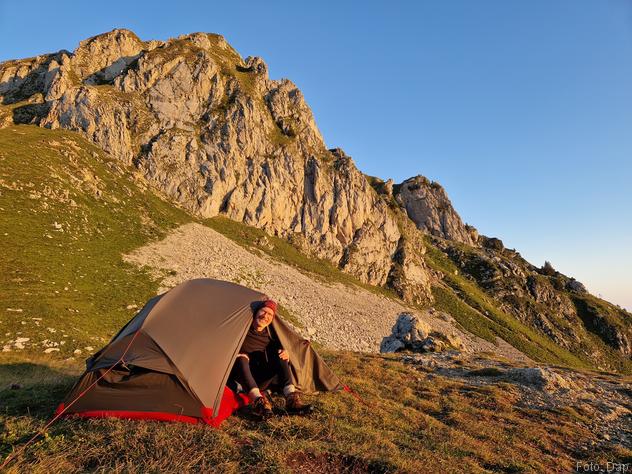 De ochtendzon op de tent - Blogout