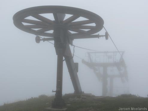 Skilift in de mist - Blogout