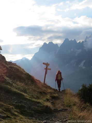 In de afdaling van Bel-Lachat naar les Houches - Blogout